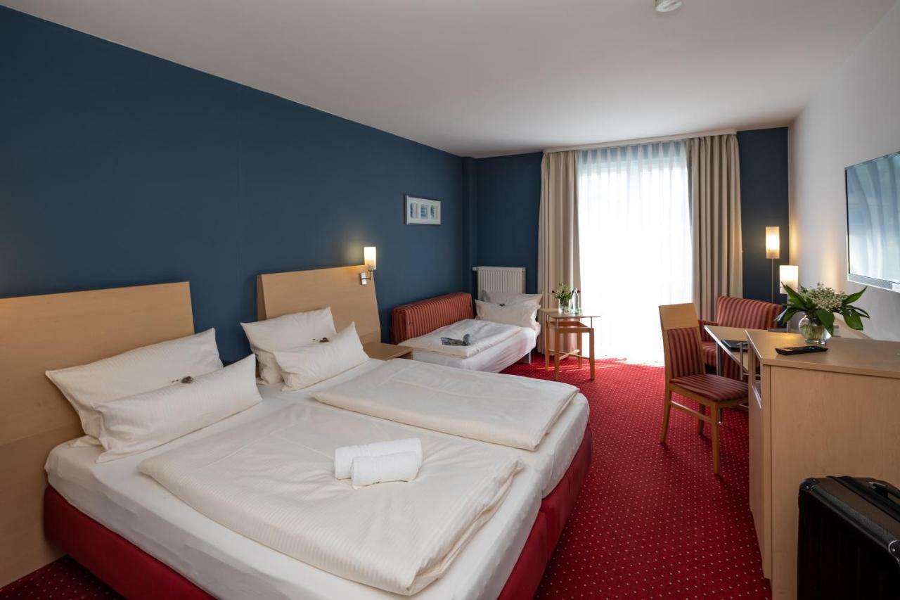 Hotel Mainpromenade ***S Karlstadt Exteriör bild